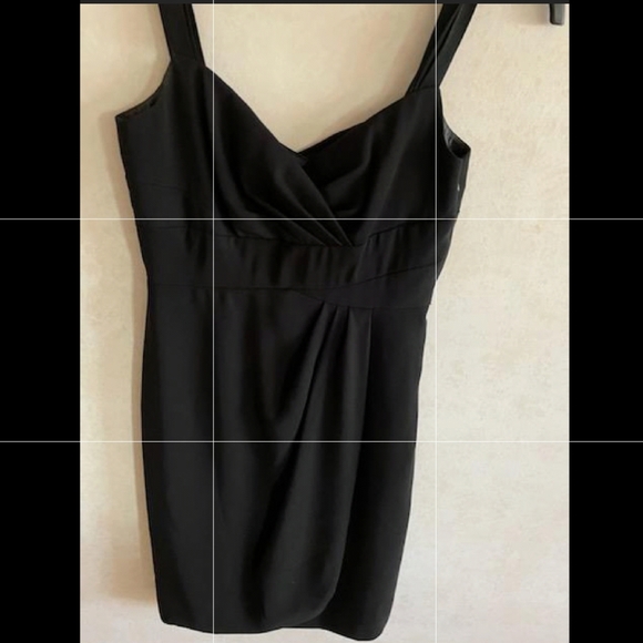 Jones New York Dresses & Skirts - JONES NEW YORK LBD